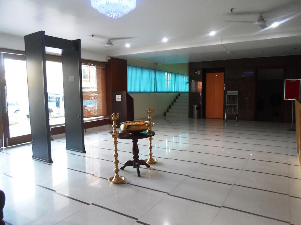 Psr Hotell Tirupati Eksteriør bilde
