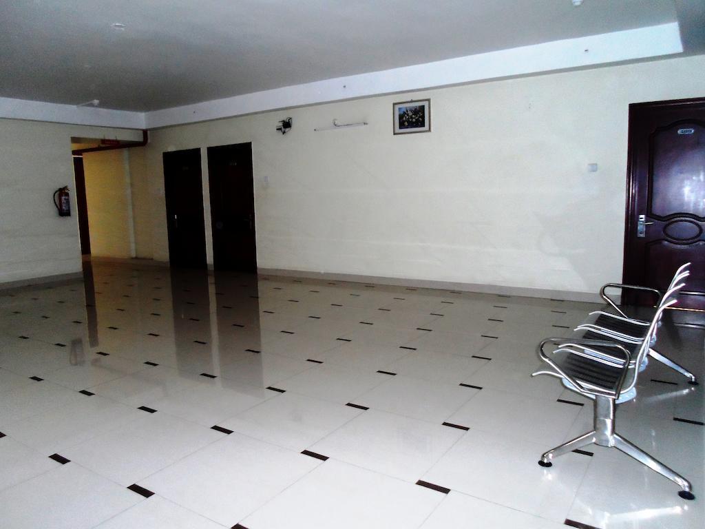 Psr Hotell Tirupati Eksteriør bilde
